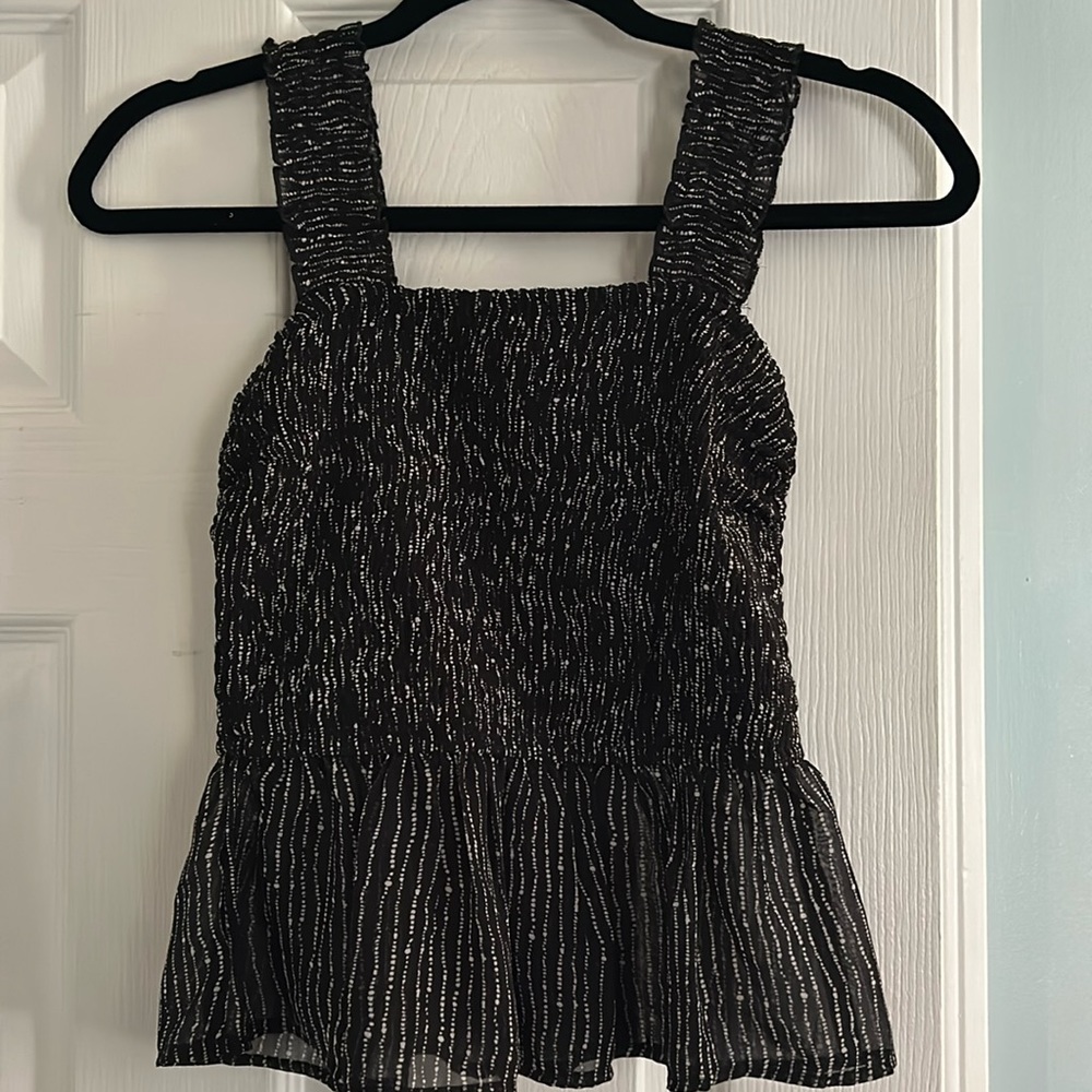 black & white flowy tank